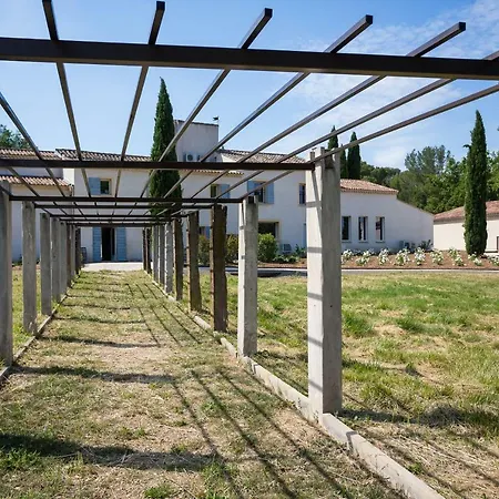 Chateau La Croix Des Pins * Mazan